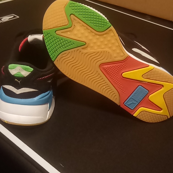 Puma - Picture 4 of 6